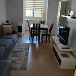 Qetesia Apartamento Corovode